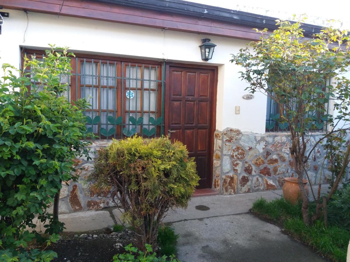 Casa Elena Bed & Breakfast Ushuaia Ngoại thất bức ảnh