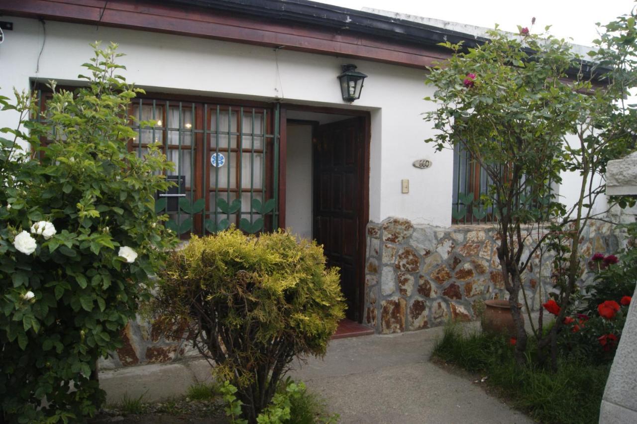 Casa Elena Bed & Breakfast Ushuaia Ngoại thất bức ảnh